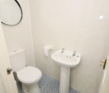 6 bedroom Student Terraced House to rent in Warton Terrace, Newcast... - Photo 6