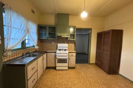 2 Bedroom resident in Dandenong! - Photo 5