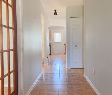 For Lease - 3457 WYMAN Crescent, Hunt Club - Windsor Park Village a... - Photo 5