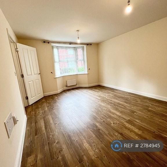 4 bedroom detached house to rent - Photo 1