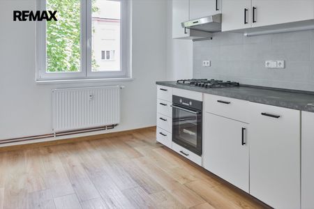 Pronájem bytu 2+1 v družstevním vlastnictví 66 m², Praha 4 - Krč - Photo 2