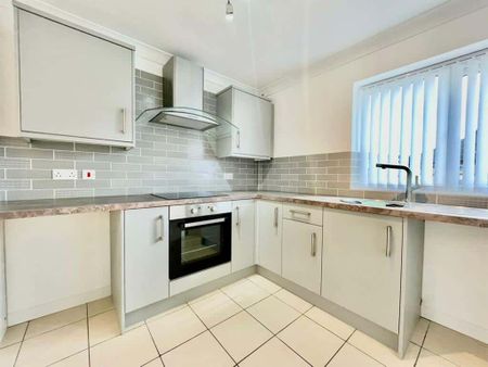 2 Bedroom Terrace House to Rent in Ingol - Photo 4