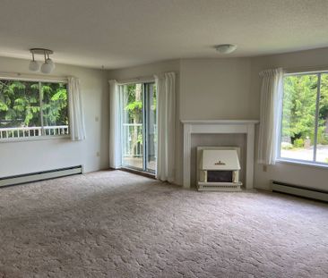 Mayfair Village West 2BD/1.5BA - Photo 4
