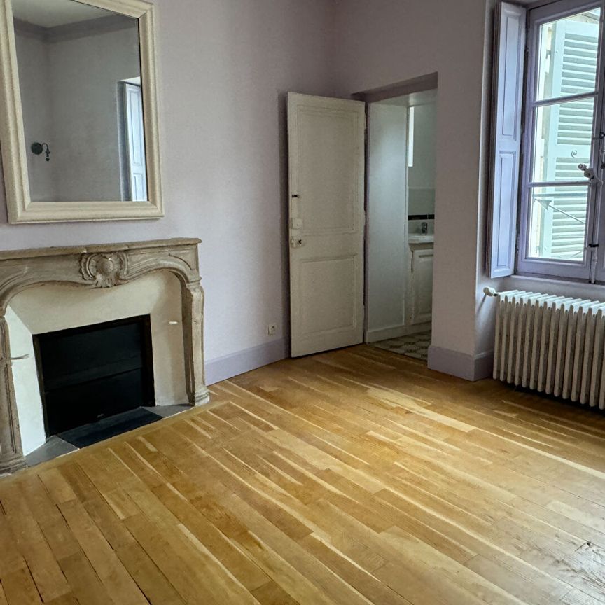 Location appartement 3 pièces, 75.00m², Romorantin-Lanthenay - Photo 1