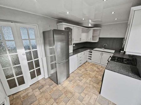 Broomhall Road, Manchester, M9 - Photo 2