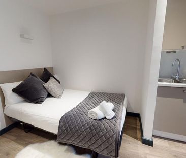 Studio to rent - Photo 3