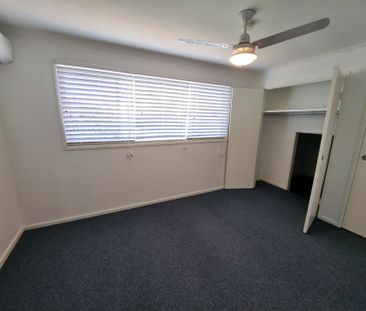 For Rent - Tidy and Spacious Two Bedroom Unit&period; - Photo 1