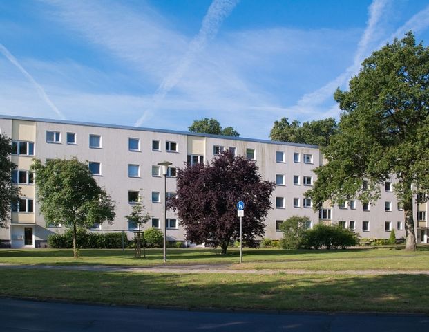 Beliebte Erdgeschosswohnung im Rabenberg mit Einbauküche und Designbodenbelag - Foto 1