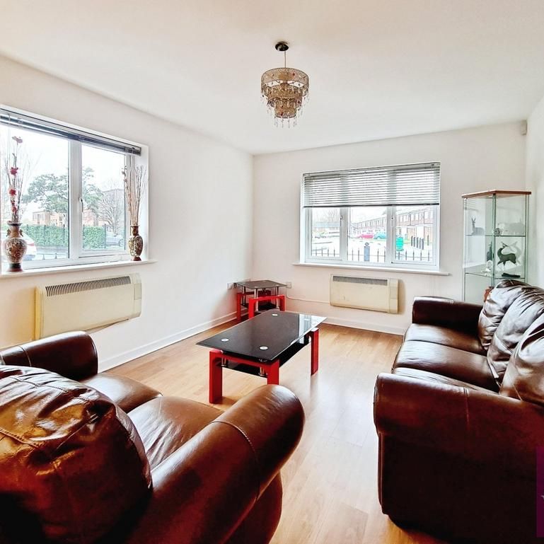 2 bedroom flat to rent - Photo 1