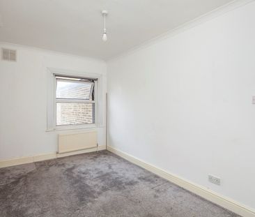 Flat to rent - St Germans Road, London, SE23 - Photo 4