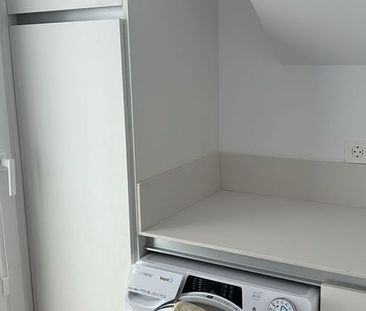 3 room luxury penthouse for rent in Estepona, Spain - Photo 2