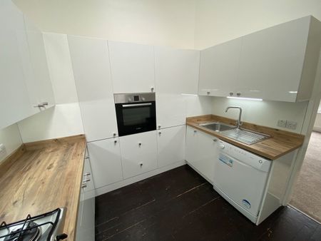 2 Bed Maisonette, Boyne Road, SE13 - Photo 3