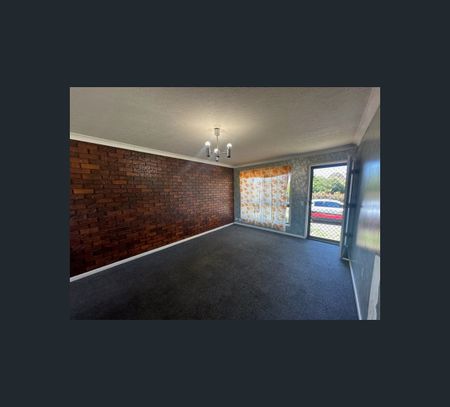 2/72 Wine Drive, Wilsonton Heights, Qld 4350 - Photo 5