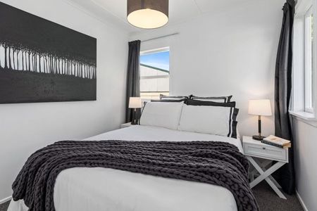 Cute, Comfortable & Convenient Living - Alverstoke Road, Parkvale - Photo 4