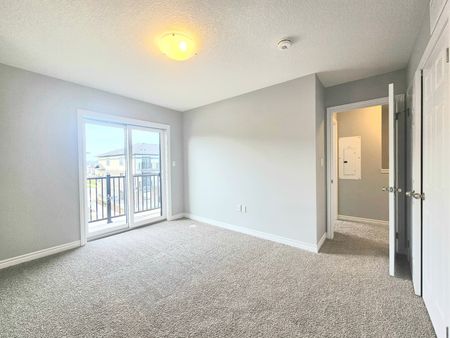 For Lease - 76 Lomond Lane, Kitchener, Ontario - Photo 4