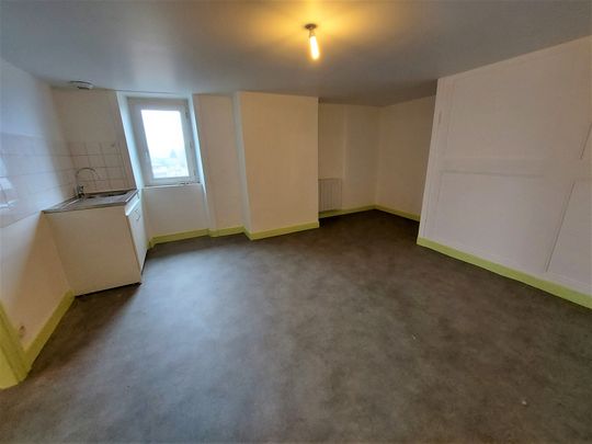 Location Appartement 3 pièces 66m² CHATEAUPONSAC 87290 - Photo 1