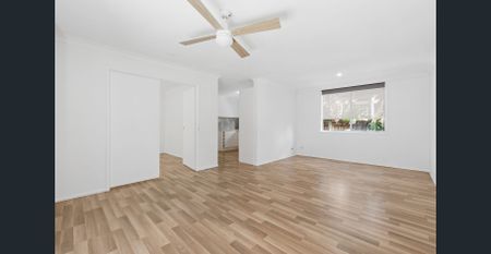 Coastal Ground-Floor Unit With Private Yard in a Block of Only Two - Photo 5