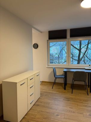 Mieszkanie do wynajęcia 1 pokoje Aleja Krakowska, Warszawa 27 m² - Photo 1