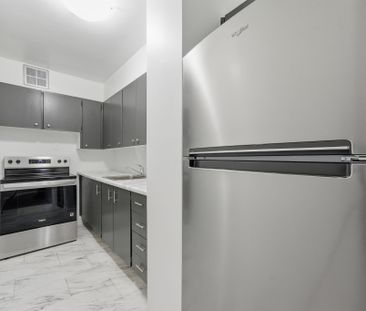 For Lease - 2350 Dundas Street Unit# 2511A, Toronto, Ontario - Photo 3