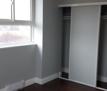 745 Davis Drive - Unit 406 - 2 bed, 1 bath - Photo 3