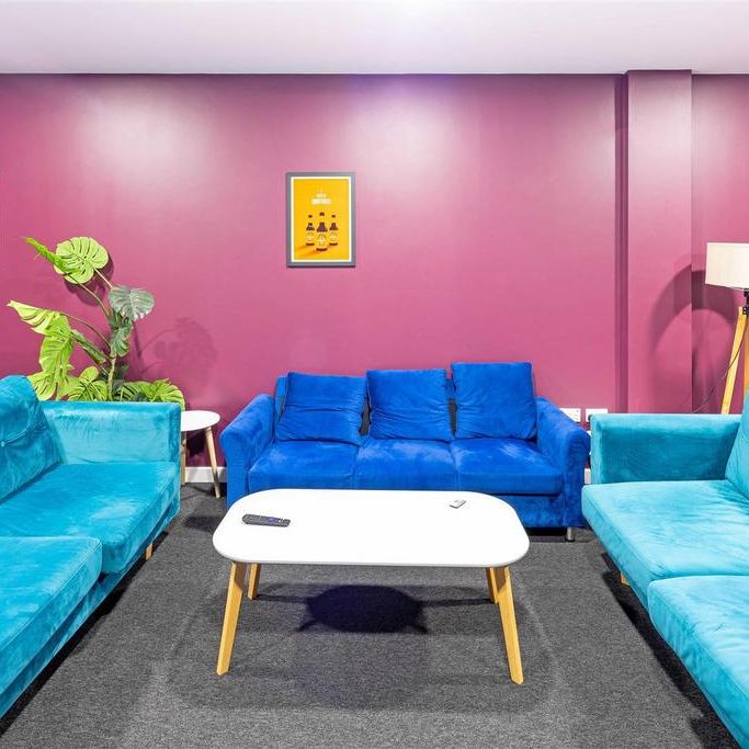 1 bedroom in a flat share to rent - Photo 1