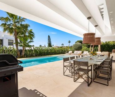 Luxury Villa for rent in Marbella, Spain - Photo 4