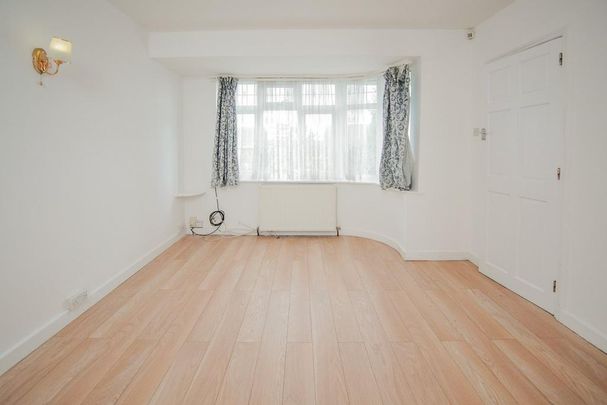 3 bedroom semi-detached house to rent - Photo 1