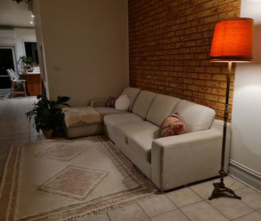 Fitzroy North - Photo 1