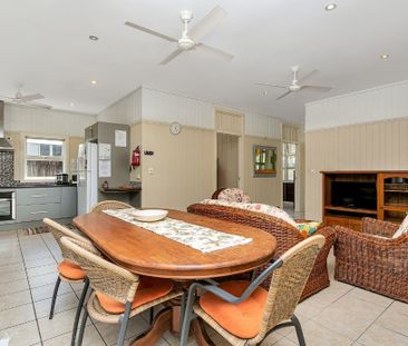 COSY ONE BEDROOM! - Photo 3