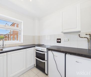 2 bedroom Flat - NEW WOOD, WELWYN GARDEN CITY. - Photo 5