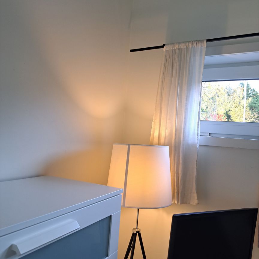 Aprilvägen, Tyresö - Foto 1