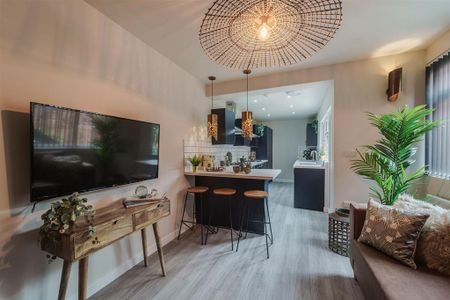 1 bedroom in a house share to rent - Photo 5