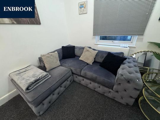 1 bedroom in a house share to rent - Photo 1