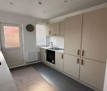 36 Cumberland Drive, Dundonald, Belfast, BT16 2AT - Photo 5