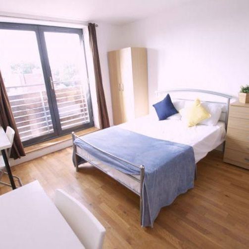 3 bedroom flat share to rent - Photo 1