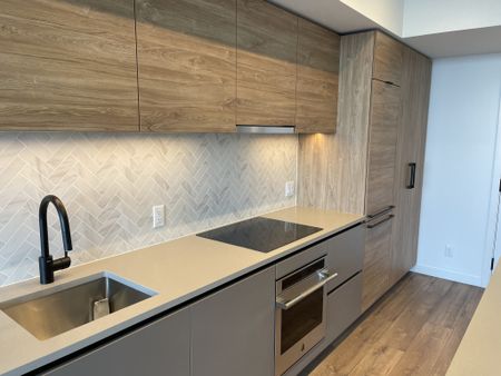 $2,150 / 1br – 629ft2 – BrandNew 1 Bedroom unit in University District North R0009 - Photo 4