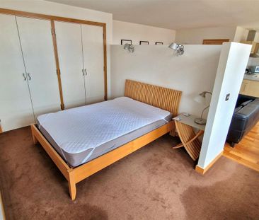 Studio to rent - Photo 4