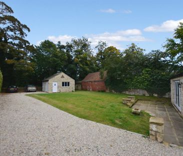 4 bedroom detached house to rent - Photo 4