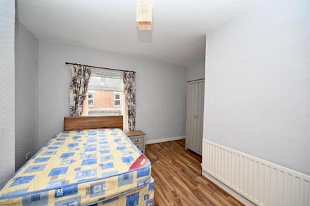 30 Benburb Street, Belfast, BT12 6JG - Photo 3
