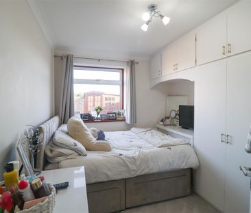 Fairhaven Way, Newmarket - Photo 2