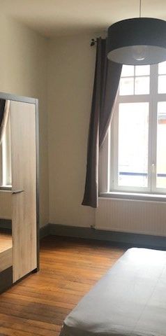Location Appartement 2 pièces 76m² - Photo 1