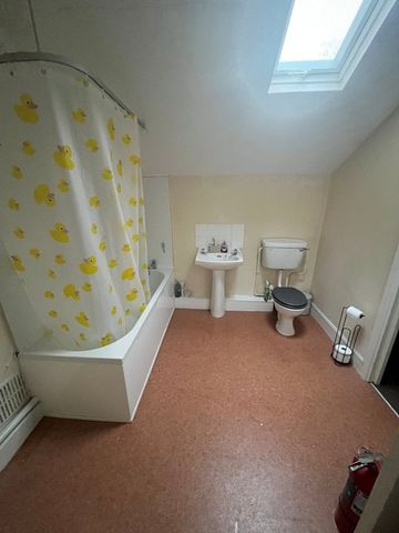 Gladstone Terrace - Photo 3