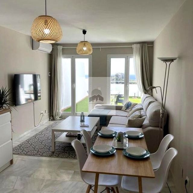 Alquiler de piso en Altos de Estepona - Photo 1