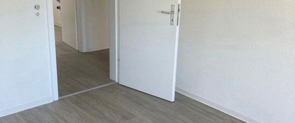 Neu-renovierte 3 Zimmer-Wohnung nur mit passendem Wohnberechtigungsschein - Foto 1