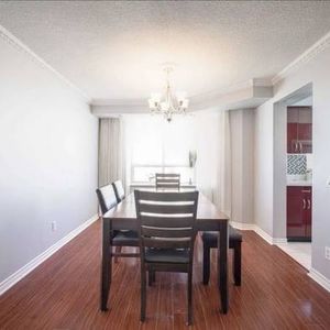 3 Bed + Den, 2 Bath Luxury Condo - Photo 2