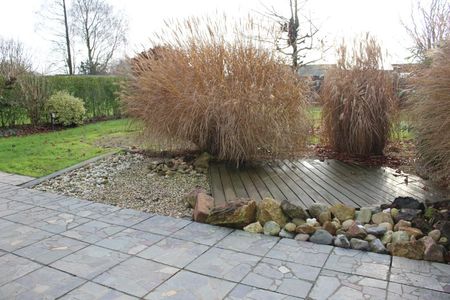 Charmante villa voorzien van zonrijke tuin en garage - Photo 2