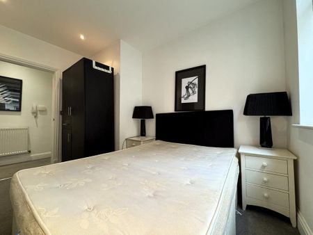 2 bedroom flat to rent - Photo 5