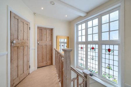 5 bedroom semi-detached house to rent - Photo 4