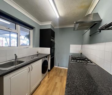 2 bedroom maisonette to rent - Photo 6