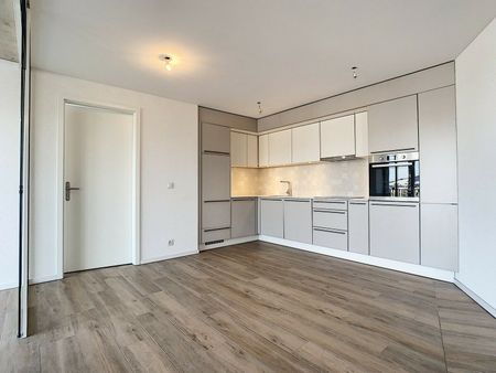 SUPERBE appartement de 2 ½ pièces en attique - Foto 3